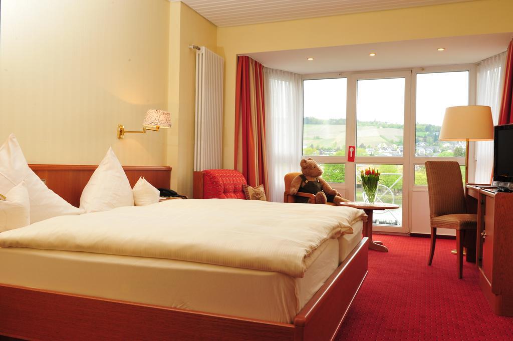 Hotel Baeren Bernkastel-Kues Room photo