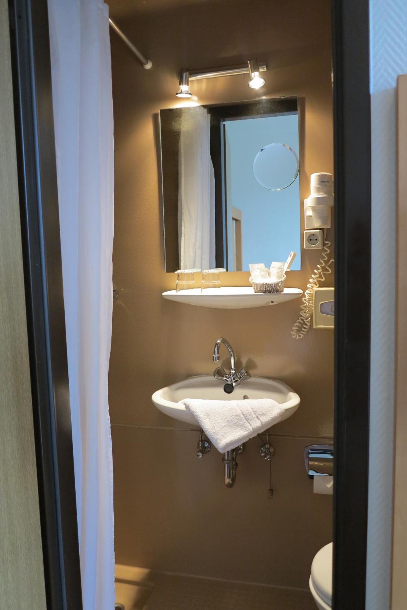 Hotel Baeren Bernkastel-Kues Room photo